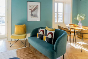 Award Winning Design Apt City Center - River View!
